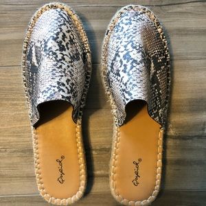 Snake look espadrilles